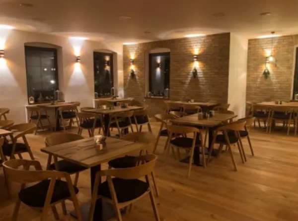 BD TURKISH OAK 70x70 Brown design Tömörfa beltéri asztallap