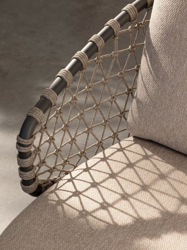 BT LARIA Bézs design Műrattan szék