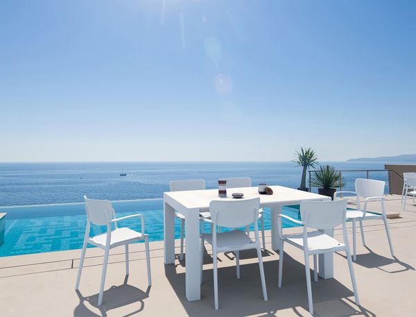 ST LOFT Fehér design Műanyag kültéri szék