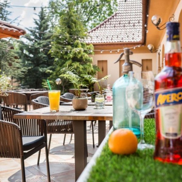 DL PANDA CHOCOLATE Barna elegáns Polirattan kültéri szék