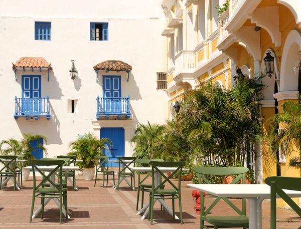 ST CROSS Zöld design Műanyag kültéri szék