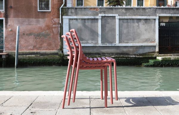 NARDI DOGA BISTROT Fehér modern Műanyag kültéri szék