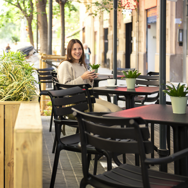 ST PARIS Fekete design Műanyag kültéri szék